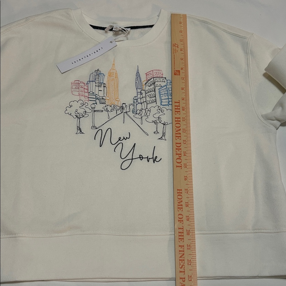 Jane+Delancey New York Embroidered Graphic Sweatshirt XL NWT - Picture 4 of 6